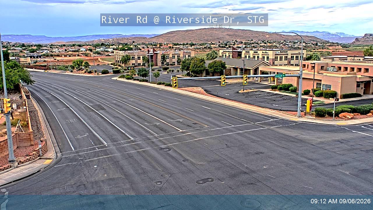 River Rd @ Riverside Dr, STG live camera view