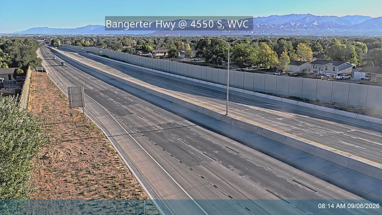 Bangerter Hwy / SR-154 SB @ MP 16.98, WVC live camera view