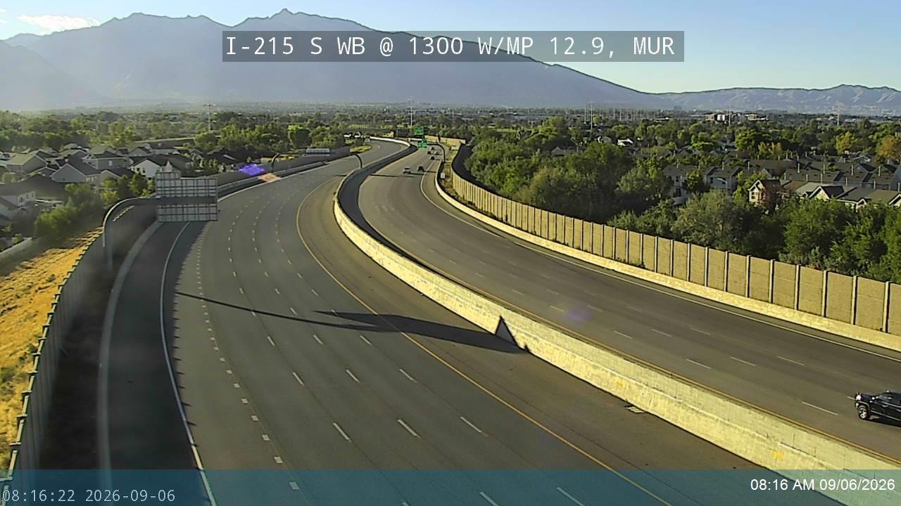I-215 S WB @ 1300 W / MP 12.9, MUR live camera view
