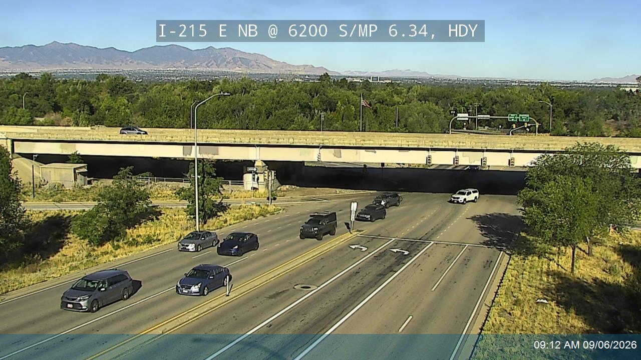 I-215 E NB @ 6200 S / SR-190 / MP 6.34, HDY live camera view
