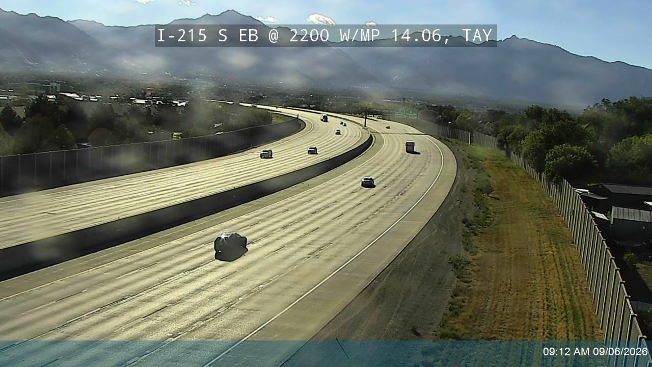 I-215 S EB @ 2200 W / MP 14.06, TAY live camera view