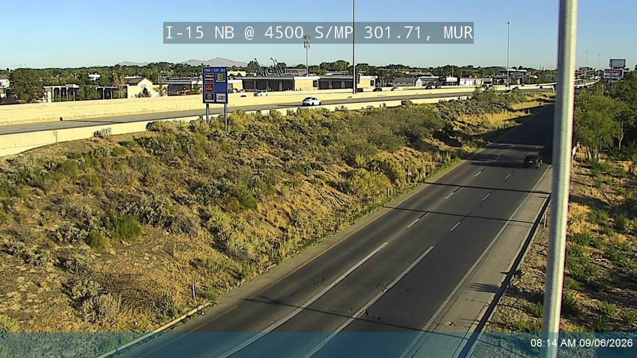 I-15 NB @ 4500 S / SR-266 / MP 301.71, MUR live camera view