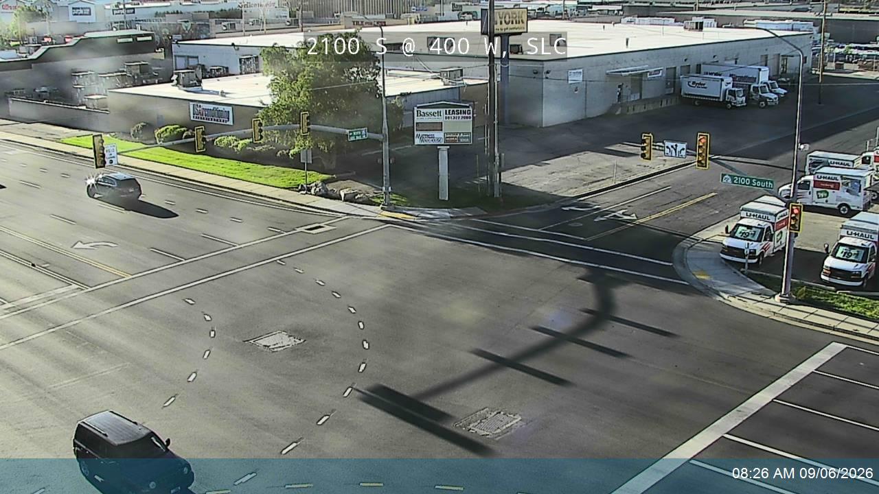 2100 S / SR-201 @ 400 W / I-15 NB / MP 17.46, SLC live camera view