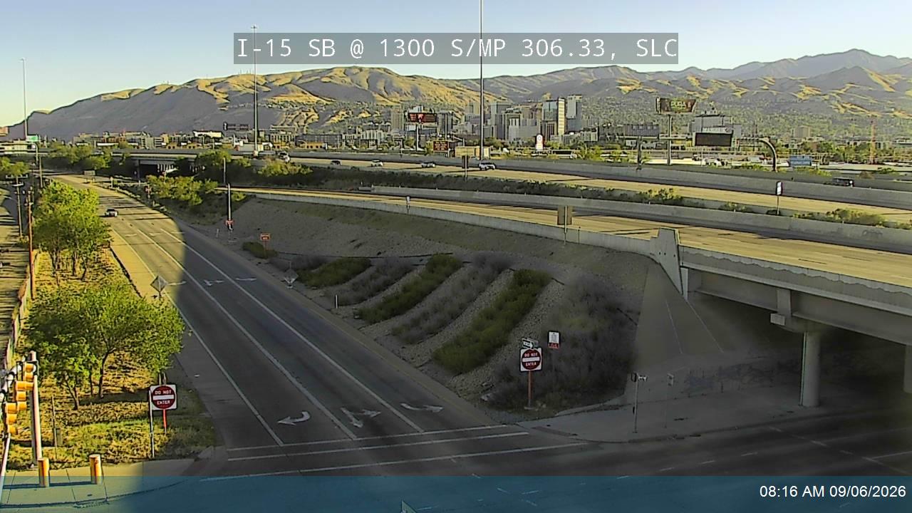 I-15 SB @ 1300 S / MP 306.33, SLC live camera view