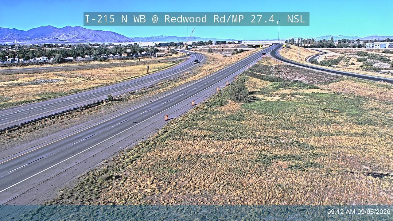 I-215 N WB @ Redwood Rd / SR-68 / MP 27.4, NSL (HUB) live camera view