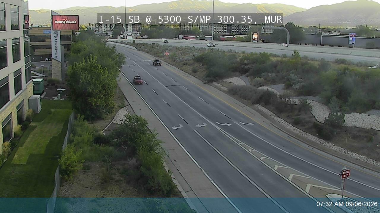 I-15 SB @ 5300 S / SR-173 / MP 300.35, MUR live camera view