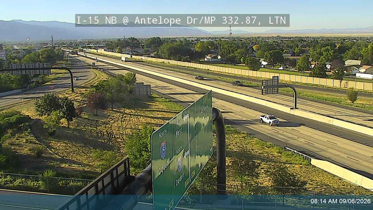 I-15 NB @ Antelope Dr / 2000 N / SR-108 / MP 332.87, LTN live camera view