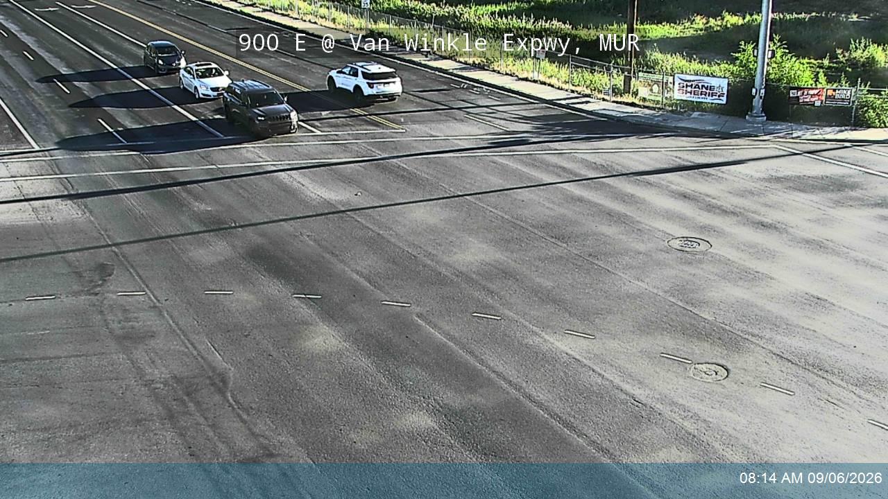 900 E / SR-71 @ Van Winkle Expwy / SR-152, MUR live camera view