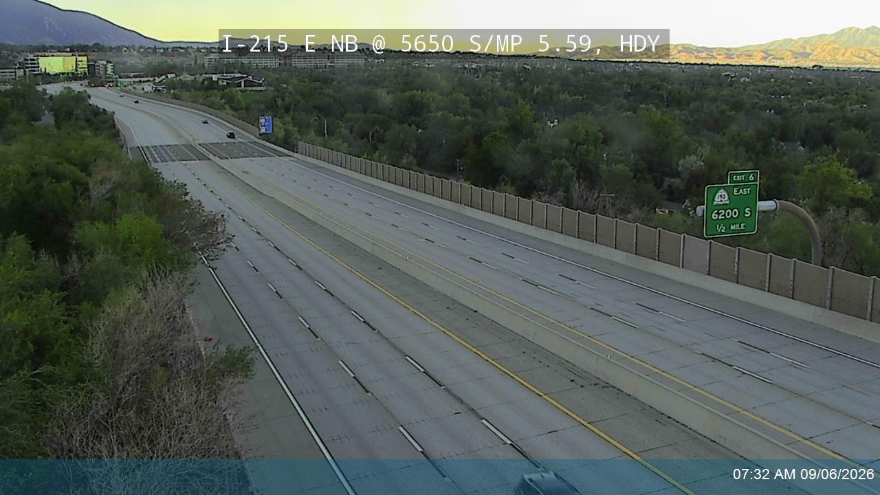 I-215 E NB @ 5650 S / MP 5.59, HDY live camera view