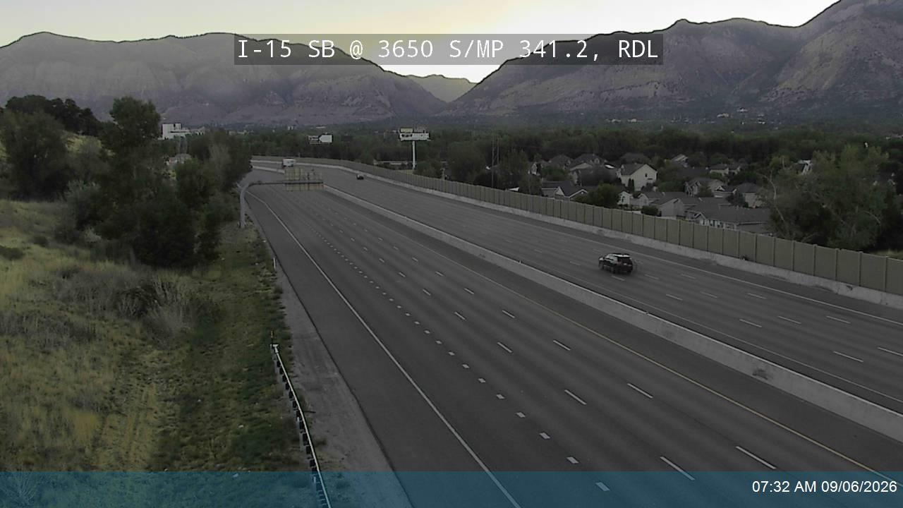 I-15 SB @ River Valley Dr / 3650 S / MP 341.2, RDL live camera view