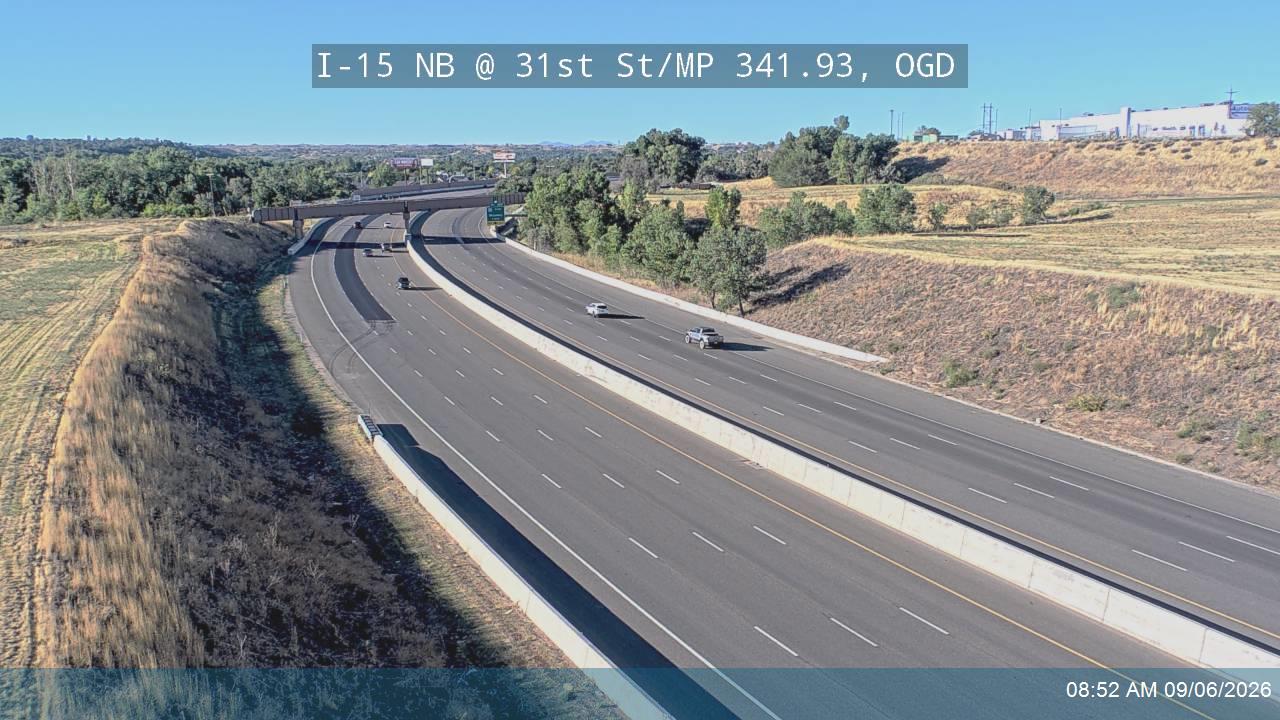 I-15 NB @ 31st St / Hinckley Dr / SR-79 / MP 341.93, OGD live camera view