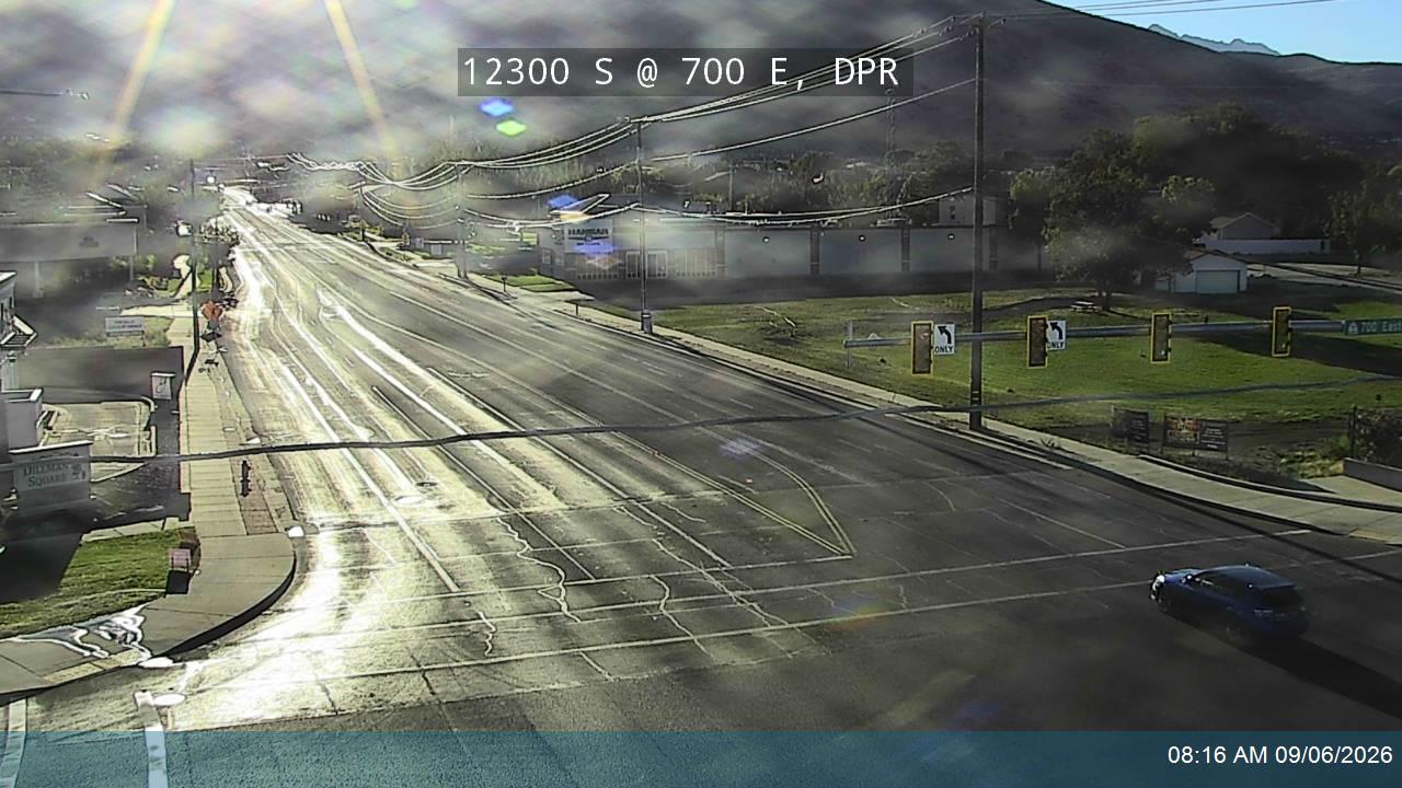 12300 S / SR-71 @ 700 E / SR-71, DPR live camera view