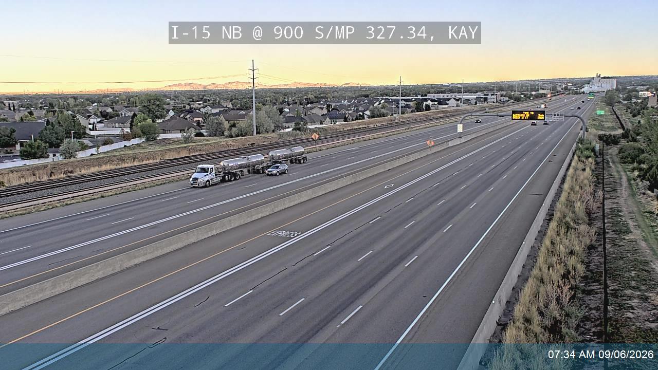 I-15 NB @ 900 S / MP 327.34, KAY live camera view