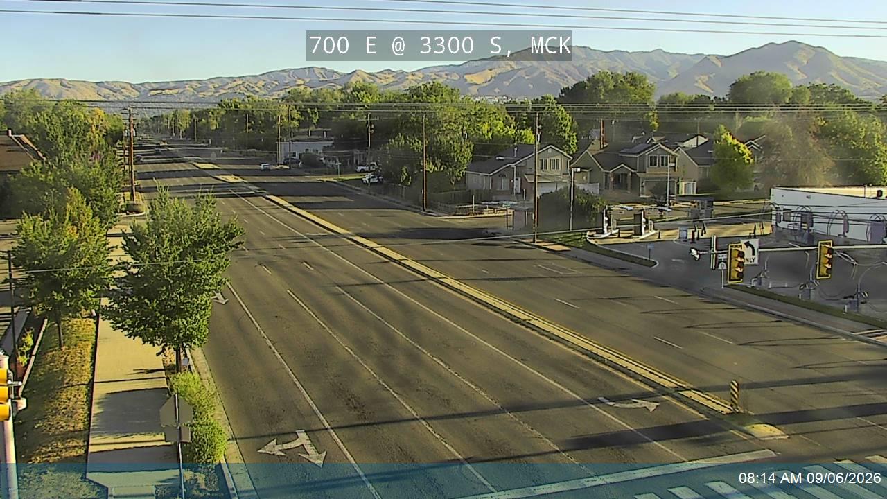 700 E / SR-71 @ 3300 S / SR-171, MCK live camera view