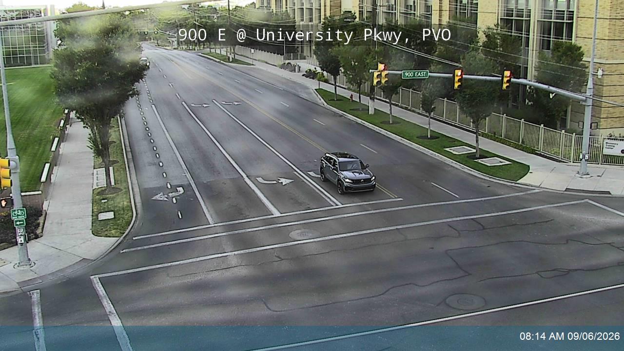 900 E @ University Pkwy, PVO live camera view