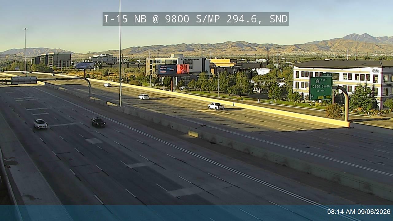 I-15 NB @ 9800 S / MP 294.6, SND live camera view