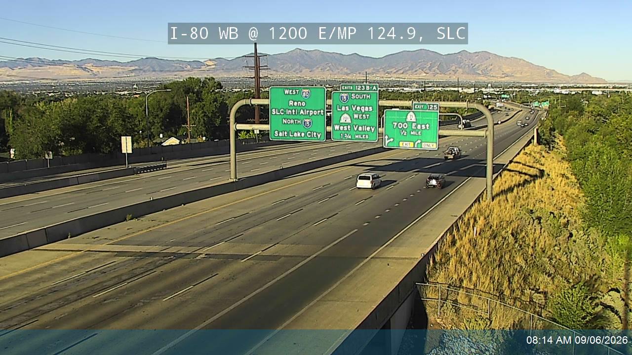 I-80 WB @ 1200 E / Highland Dr / MP 124.9, SLC live camera view