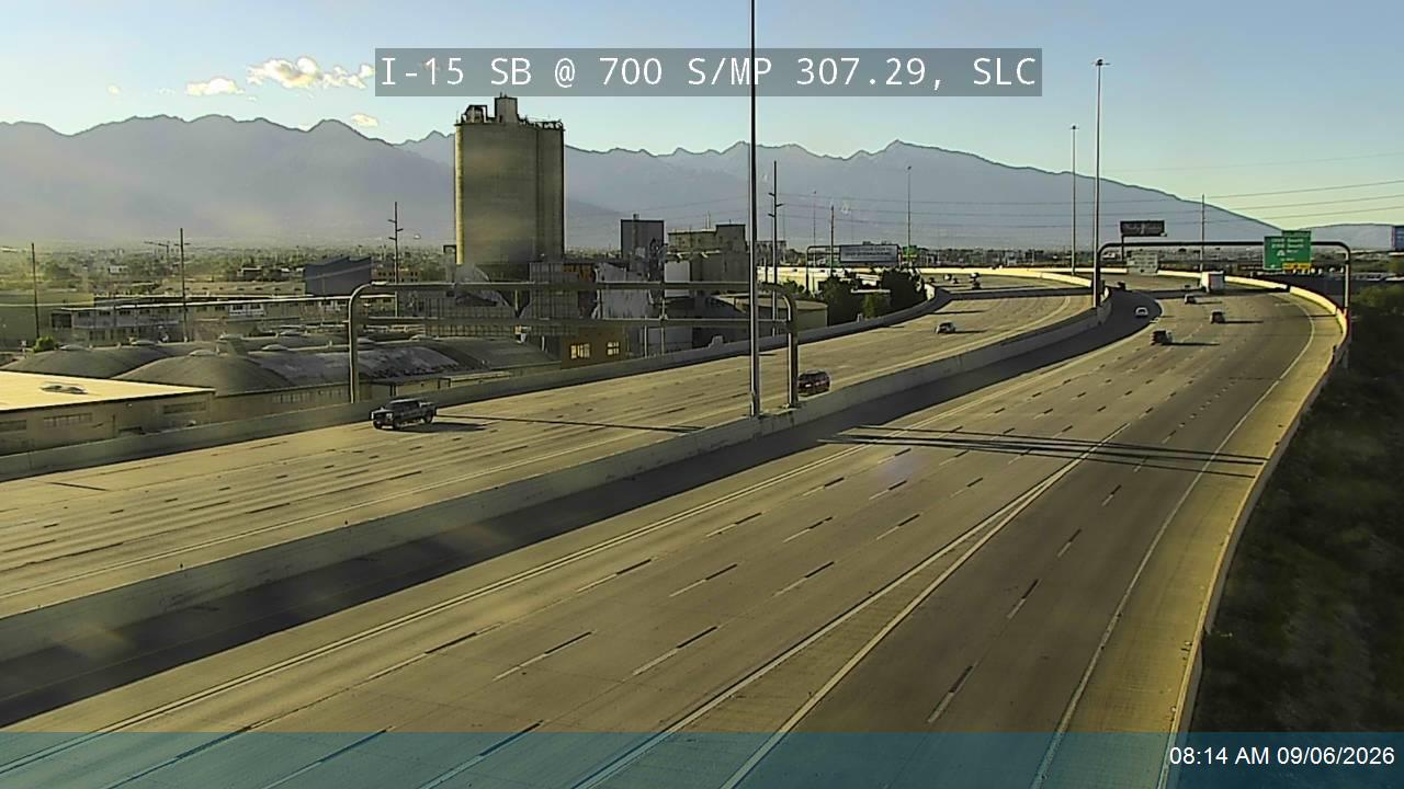 I-15 SB @ 700 S / MP 307.29, SLC live camera view