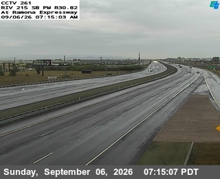 I-215 : (261) Ramona Expressway live camera view