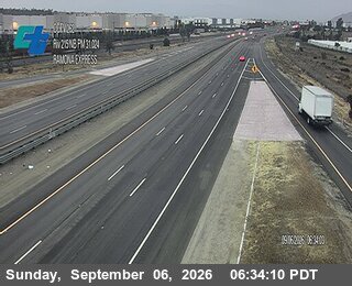 I-215 : (262) Ramona Expressway live camera view