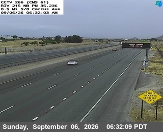 I-215 : (266) 0.5 Miles South of Cactus Avenue live camera view