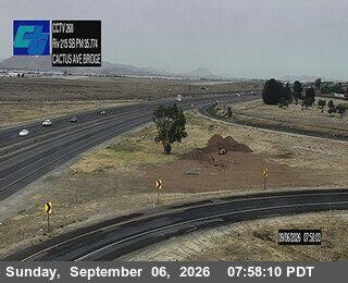 I-215 : (268) Cactus Avenue live camera view