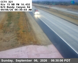 I-15 : (321) North of Bundy Canyon Road live camera view