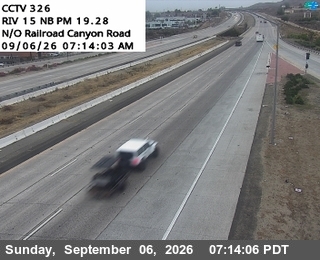 I-15 : (326) North of Railroad Canyon Road live camera view