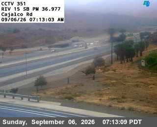 I-15 : (351) Cajalco Road live camera view