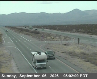US-395 : North of SR-14 3 live camera view