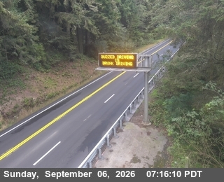 US-101 : North Of Cushing Creek - Looking South (C017) live camera view
