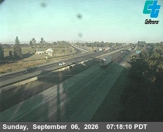 18 - NB SR 99 South Of Merced Cnty Line live camera view