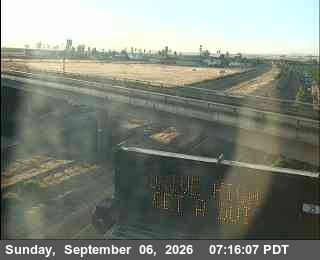 52 - SB I-5 N/O Santa Nella live camera view