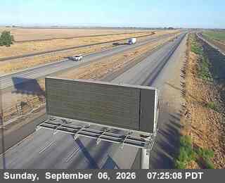 66 - NB SR-99 N/O Deadman's Creek live camera view