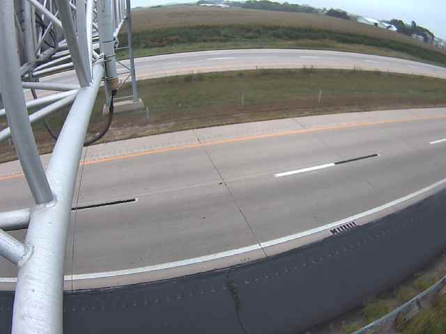 I-35 MM 140 @ Williams DMS (mini) live camera view