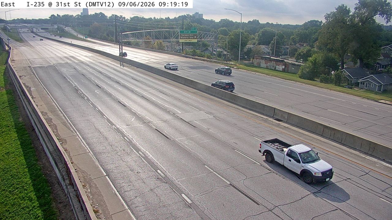 I-235 @ MM 6.3 (35th St) live camera view