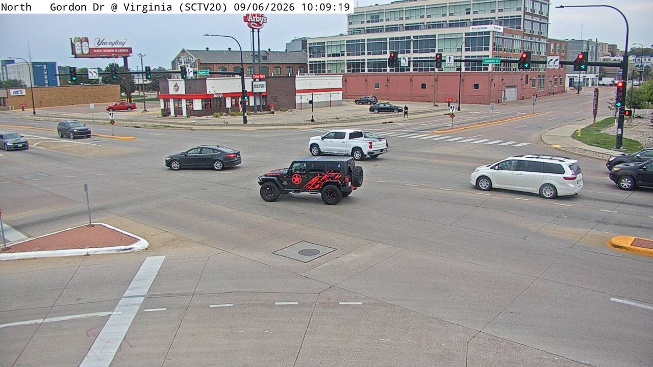 Gordon Dr @ Virginia St (20) live camera view