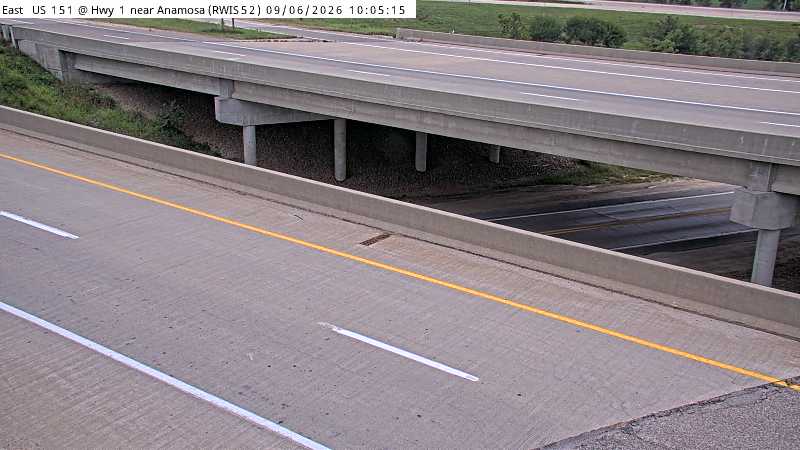 US 151 MM 49 @ Anamosa live camera view