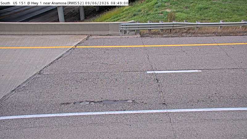 US 151 MM 49 @ Anamosa live camera view