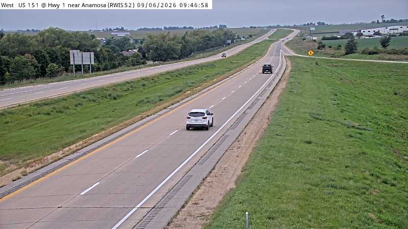 US 151 MM 49 @ Anamosa live camera view