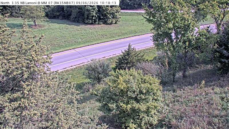 Rest Area: I-35 N/S MM 7 - Lamoni - NB Exit live camera view