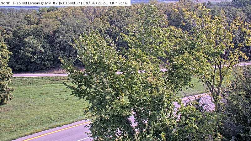 Rest Area: I-35 N/S MM 7 - Lamoni - NB Exit live camera view