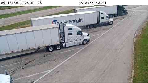 Rest Area: I-80 EB MM 148 near Mitchellville live camera view