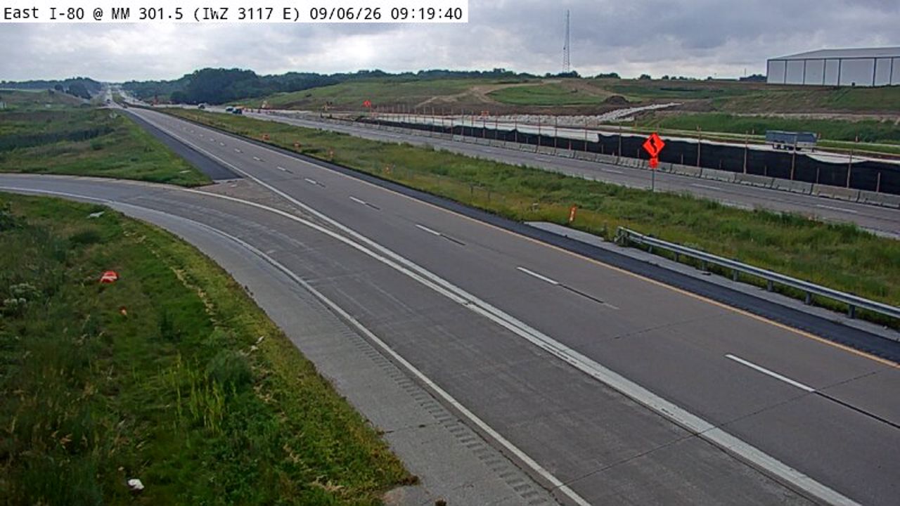 I-80 @ MM 301.5 (IWZ 3117E) live camera view