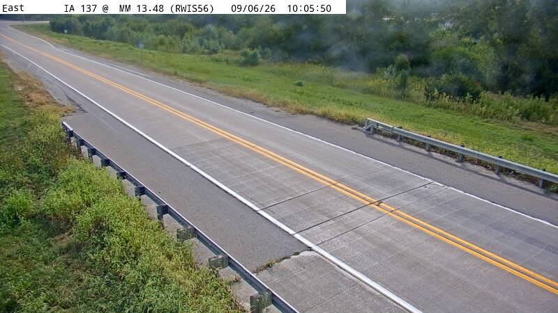 IA 137 MM 13 @ Eddyville live camera view