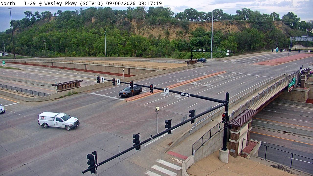 I-29 @ MM 148.6 (Wesley Pkwy) live camera view