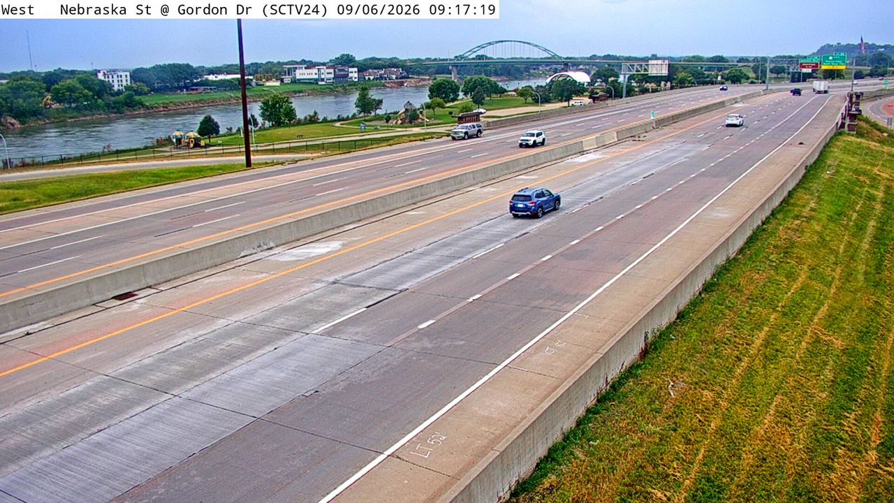 Nebraska St @ Gordon Dr (24) live camera view