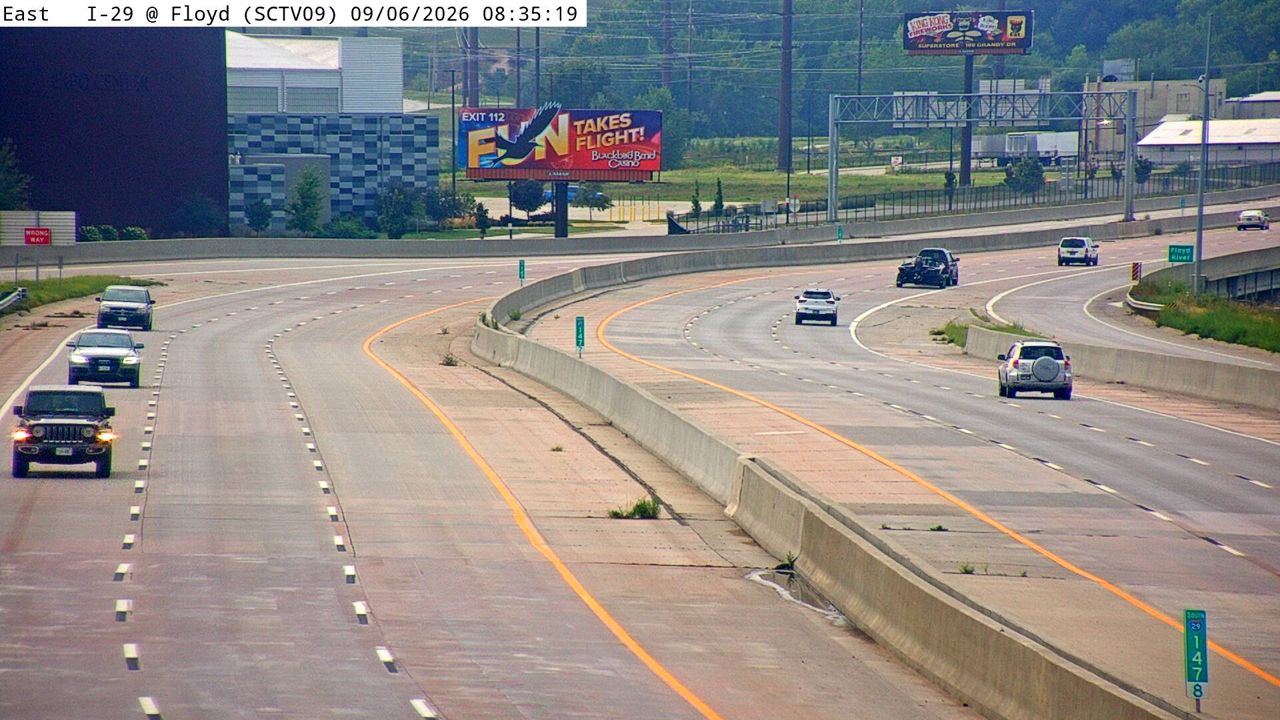 I-29 @ MM 147.7 (I-29 NB Exit to Gordon Dr) live camera view