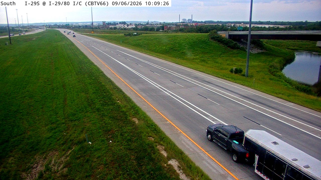 I-29 @ MM 48.6 (I-29/80 Interchange) live camera view