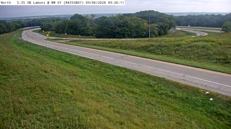 Rest Area: I-35 N/S MM 7 - Lamoni - SB Ent. live camera view